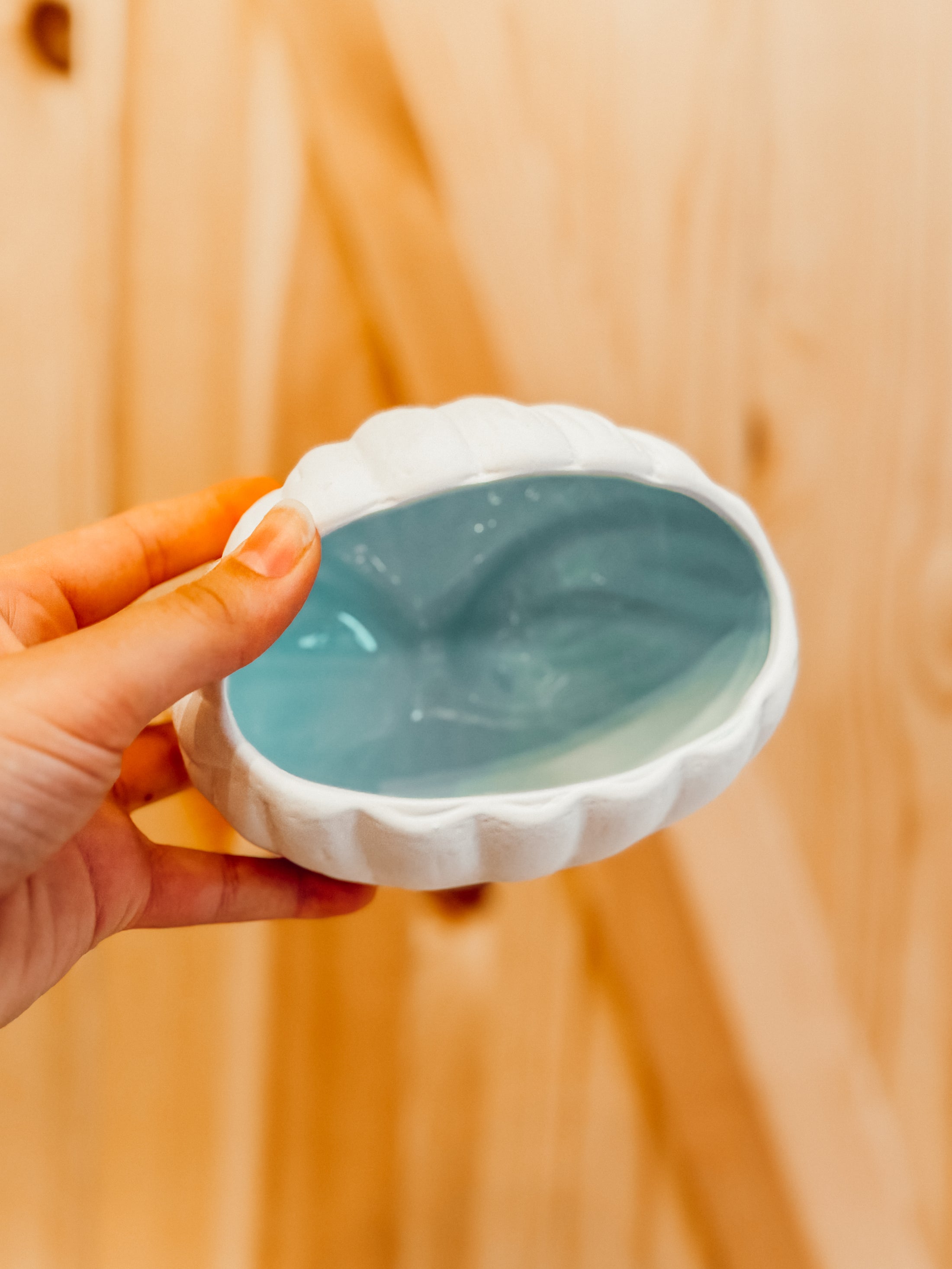 Ceramic Sea Shell (2-colors)