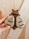 Load image into Gallery viewer, Chewable Bee Forage Puzzle Toy