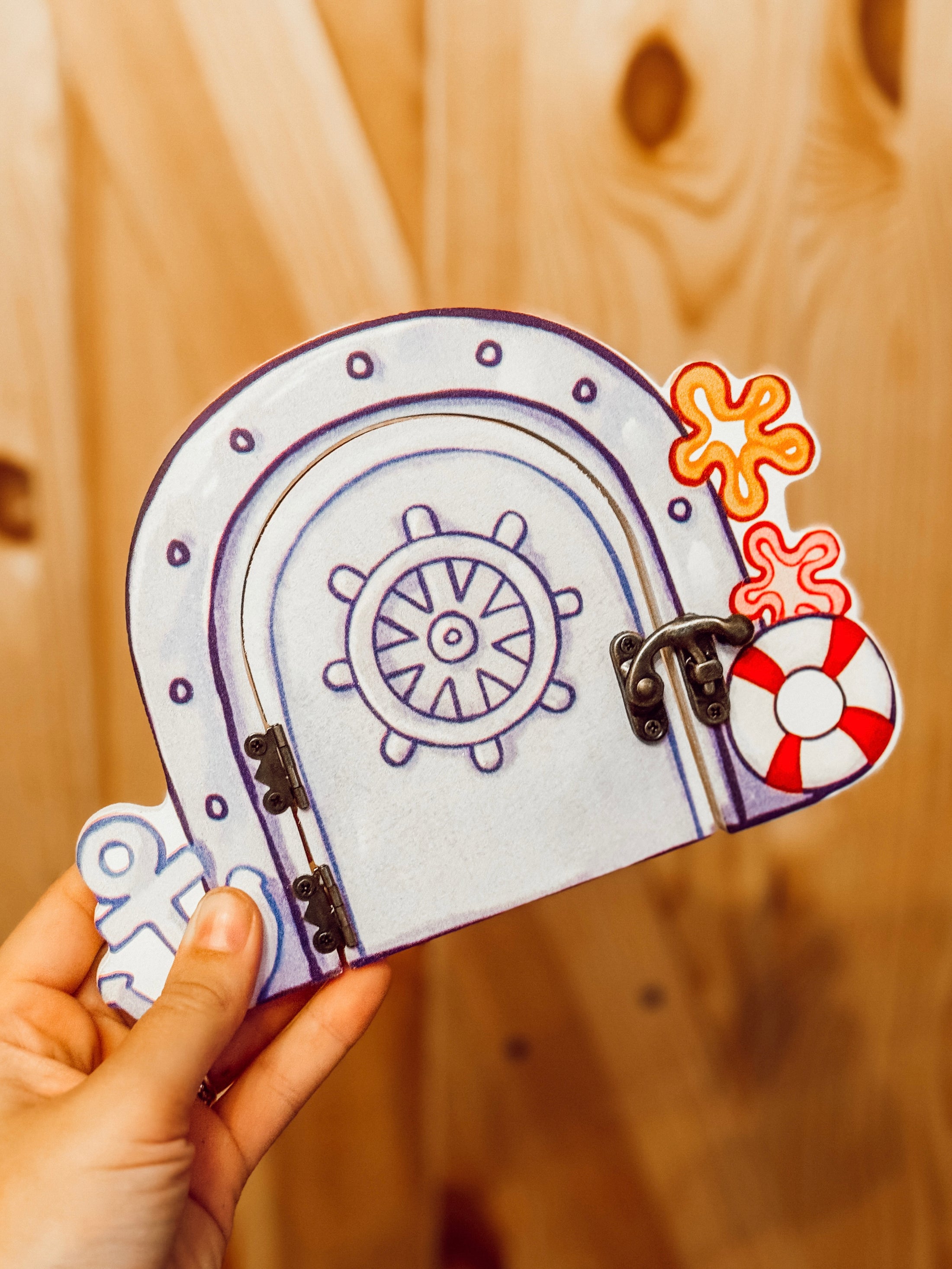 Magnet Vault Peek-A-Boo