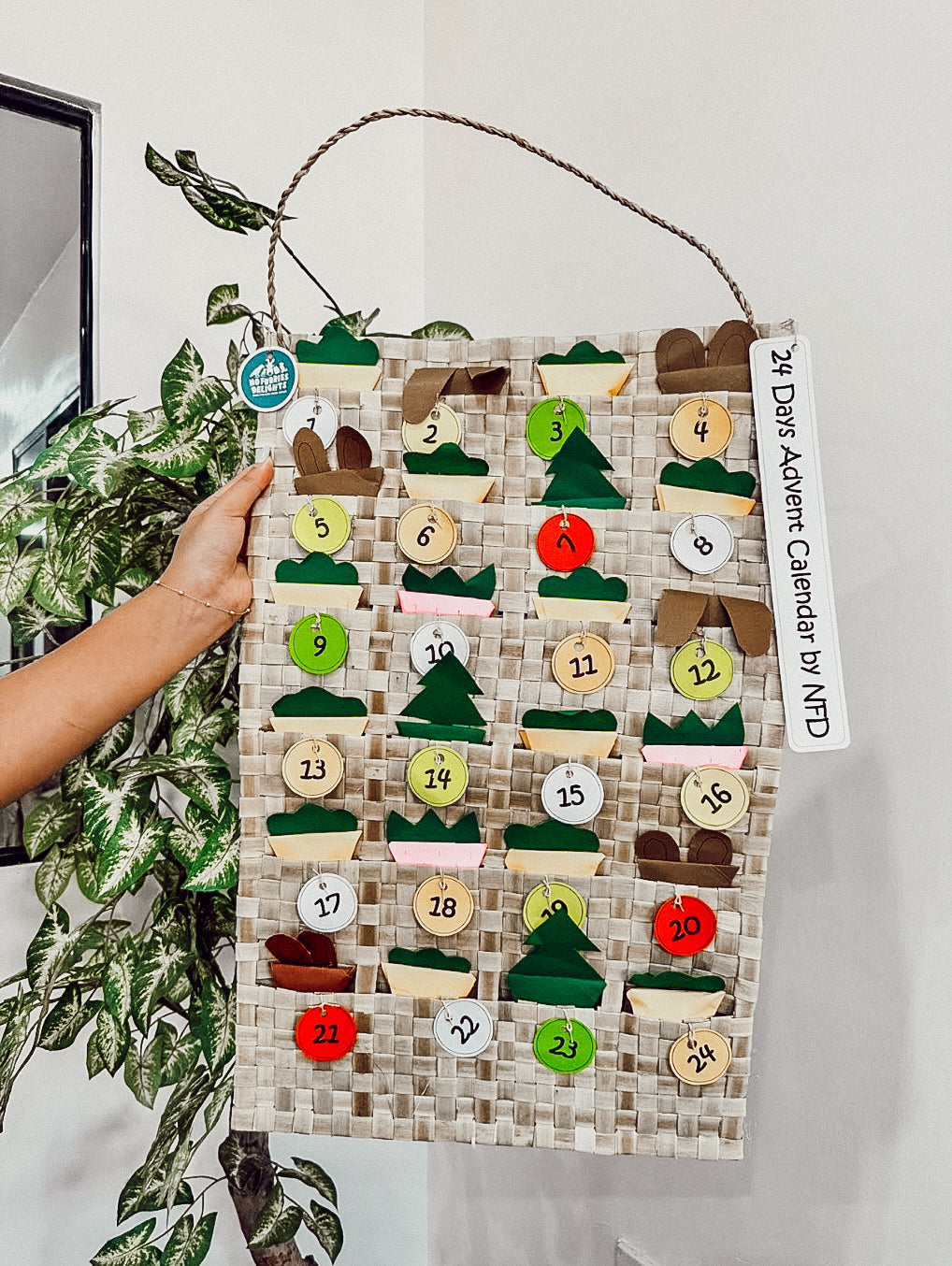 Small Pet Bonding — Advent Calendar (24 days)