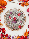 Load image into Gallery viewer, Heart Shape Coconut Dig Bowls
