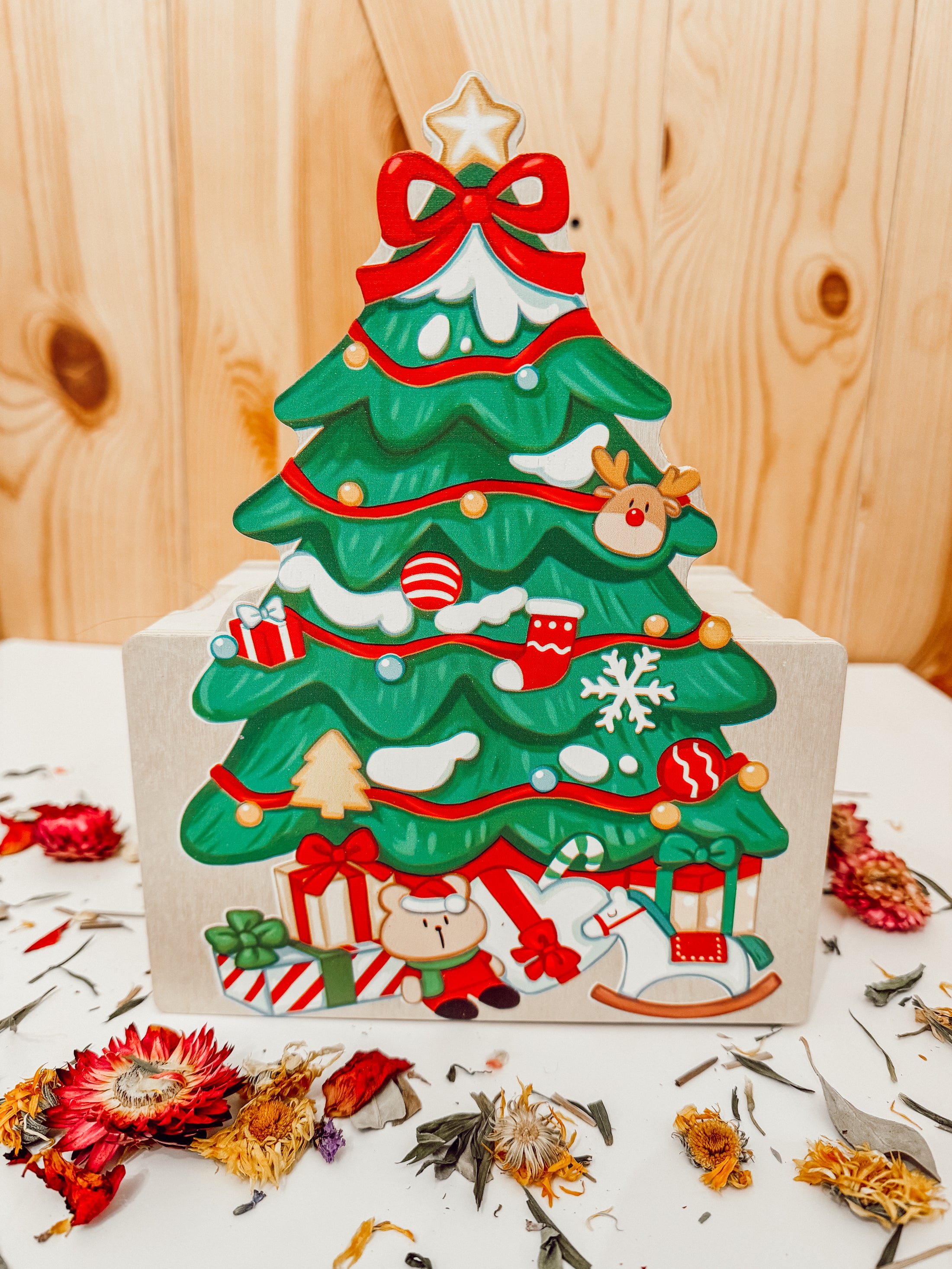 Oh, Christmas Tree Platform Hide