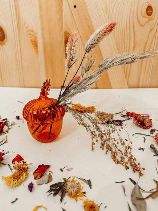 Acorn Spray Holder