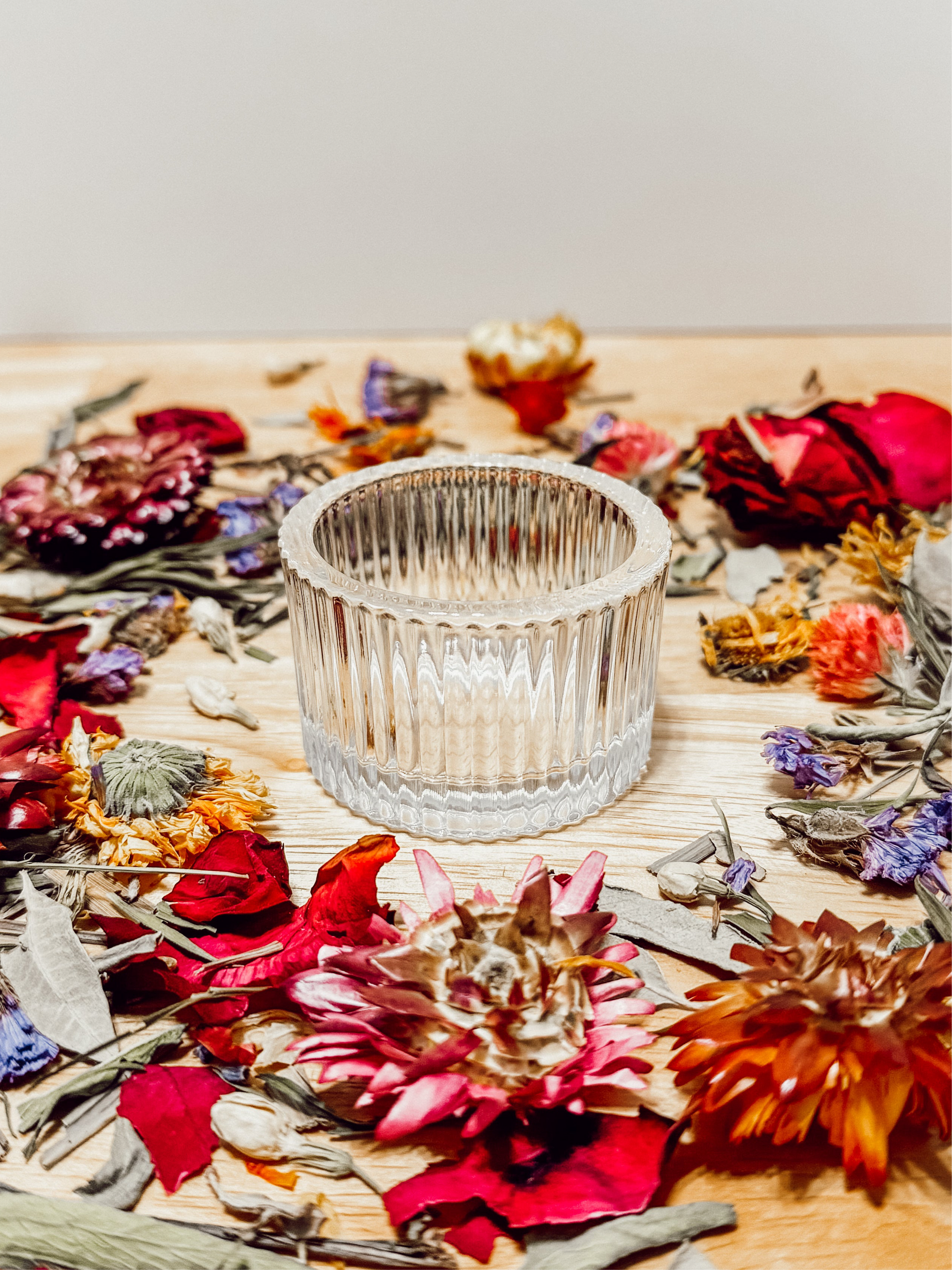 Crystal Water Dish (2-colors)