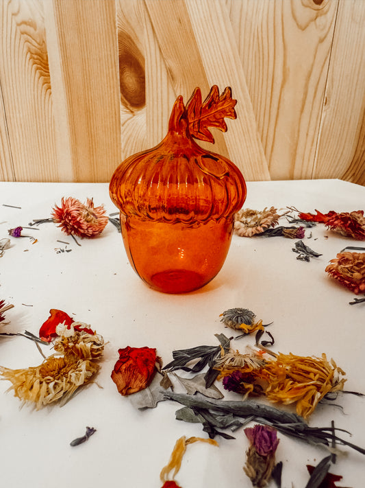 Acorn Spray Holder