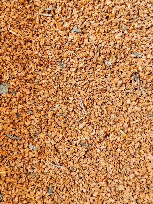 Cork Granules (with Calendula Petals)
