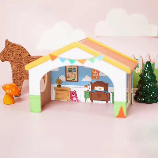 Room Full of Toys Hide