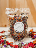 Load image into Gallery viewer, Autumn Yum -- Forage Treat Mix (25g)
