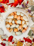 Load image into Gallery viewer, Multi-Color Milk Bun Treats (75g)
