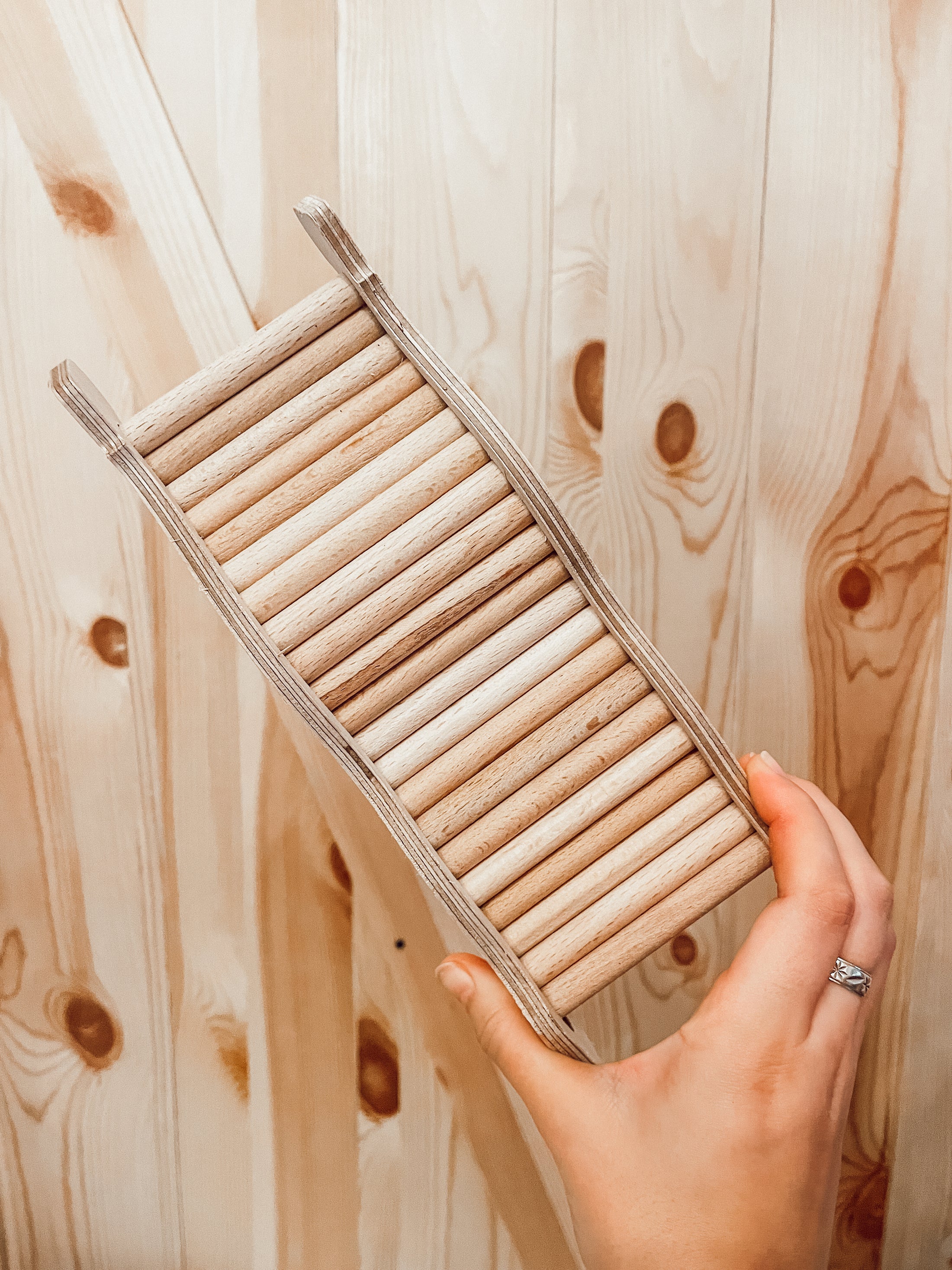 Wavy Ladder